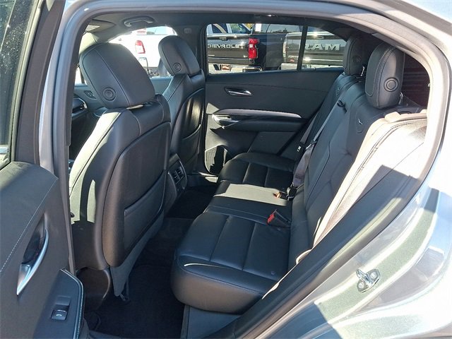 Used 2024 Cadillac XT4 Premium Luxury image 8