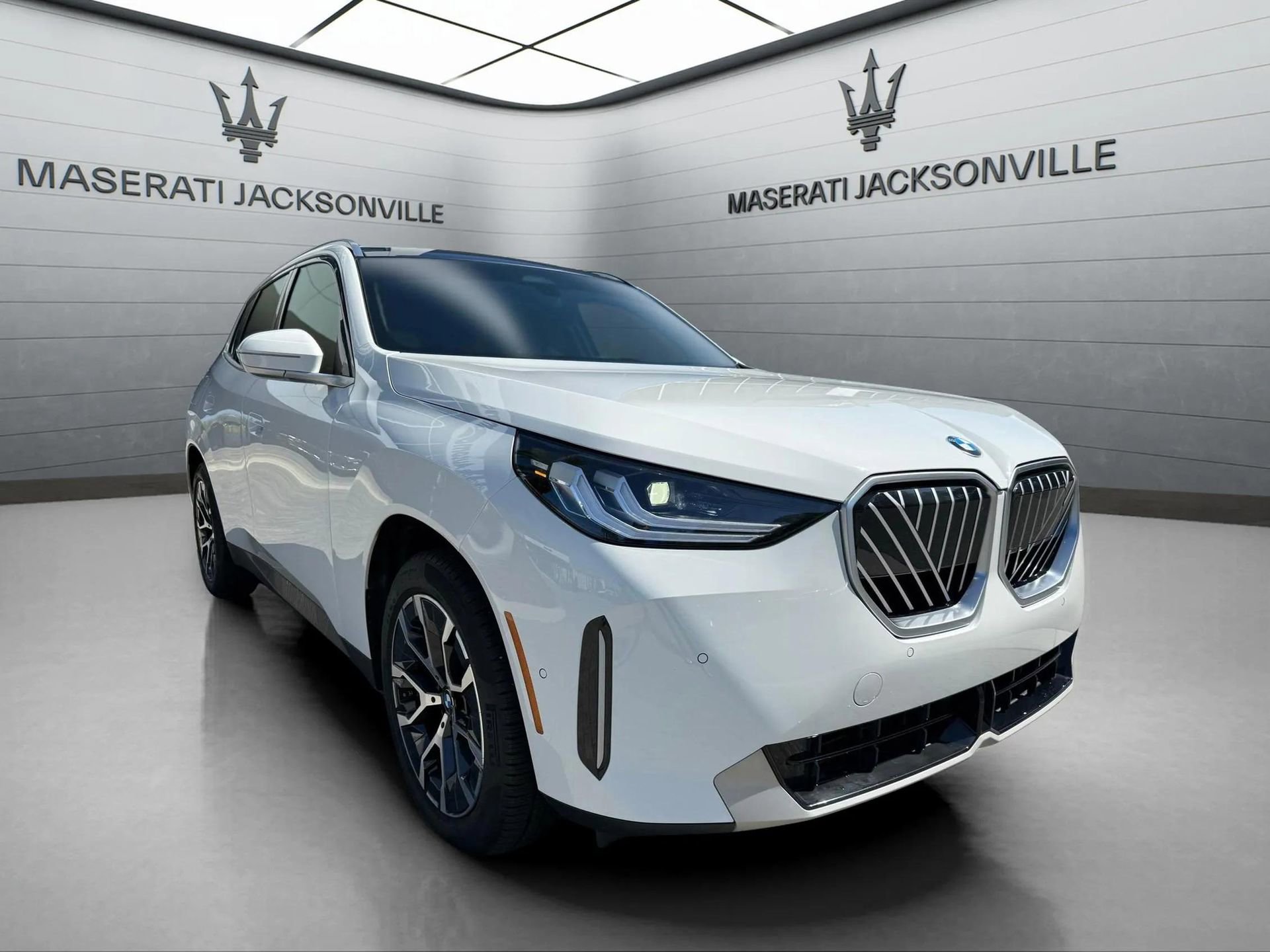 Used 2025 BMW X3 xDrive30i w/ Convenience Package image 7