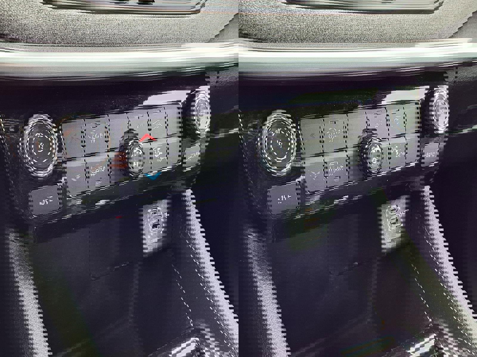 Used 2024 Jeep Compass Latitude w/ Altitude Special Edition image 8