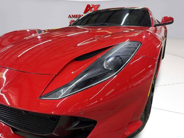 Used 2019 Ferrari 812 Superfast RWD image 15