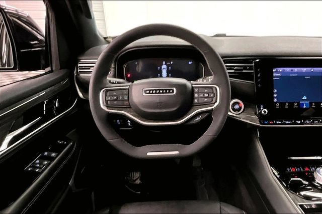 Used 2022 Jeep Wagoneer Series II AWD/4WD image 6