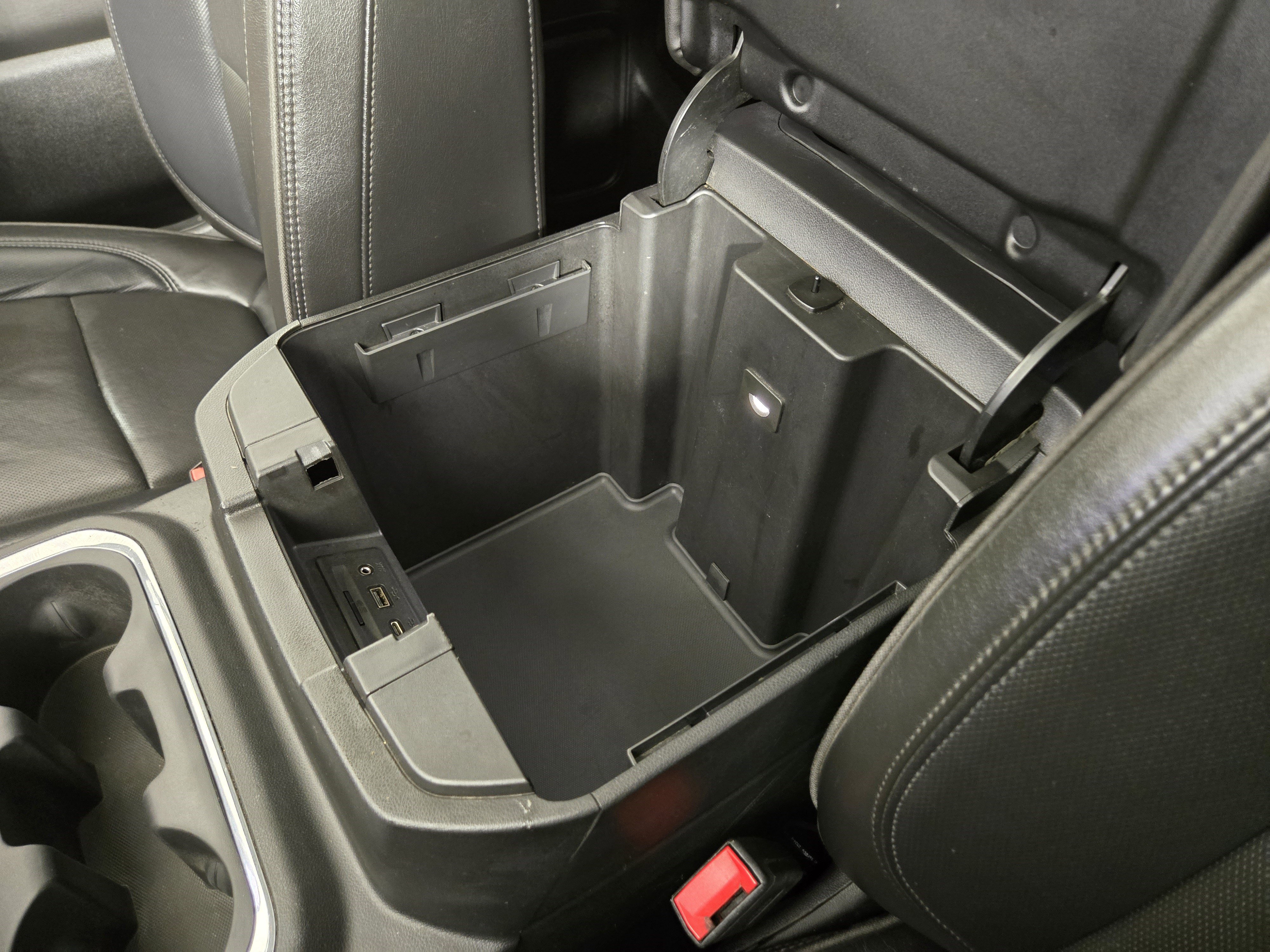 Used 2021 Chevrolet Silverado 3500 High Country w/ Z71 Off-Road Package image 30