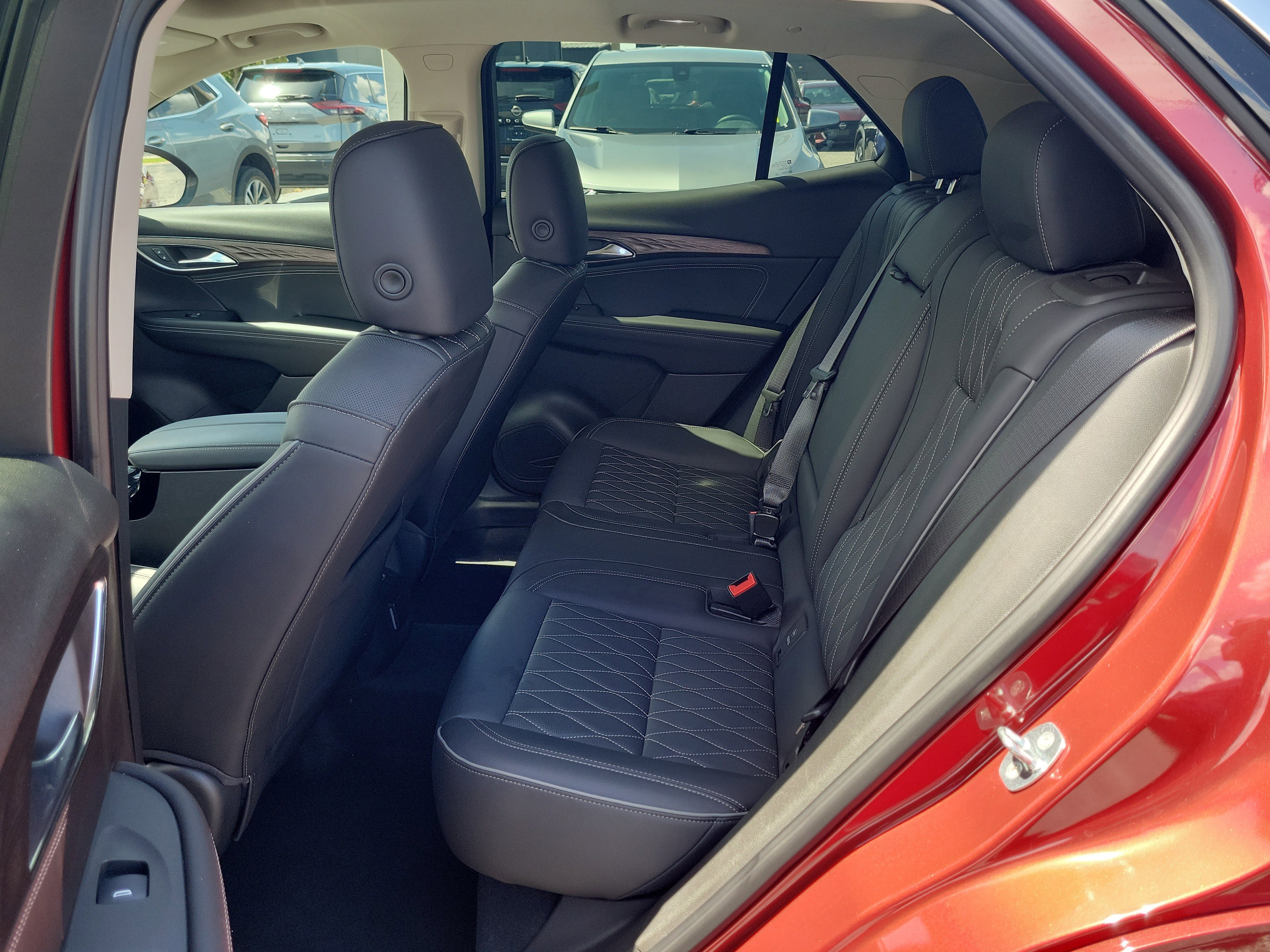 Used 2023 Buick Envision Avenir FWD image 17