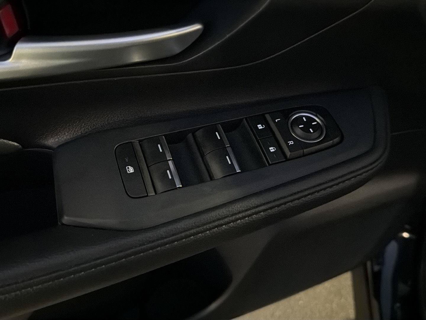 Certified 2025 Toyota Grand Highlander FWD image 34