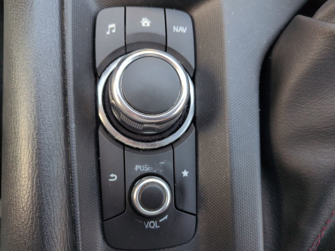 Used 2016 MAZDA MX-5 Miata Club RWD image 19