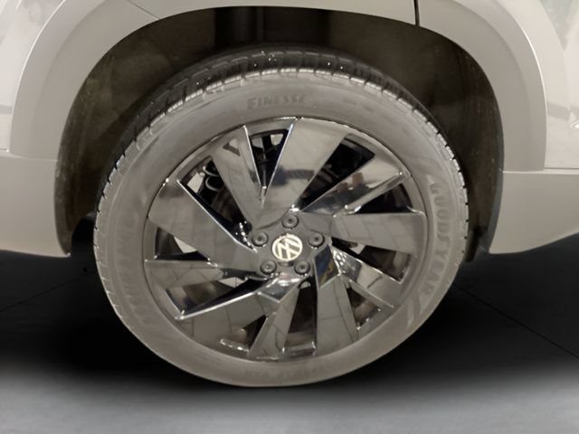 Certified 2024 Volkswagen Taos SEL AWD/4WD image 24