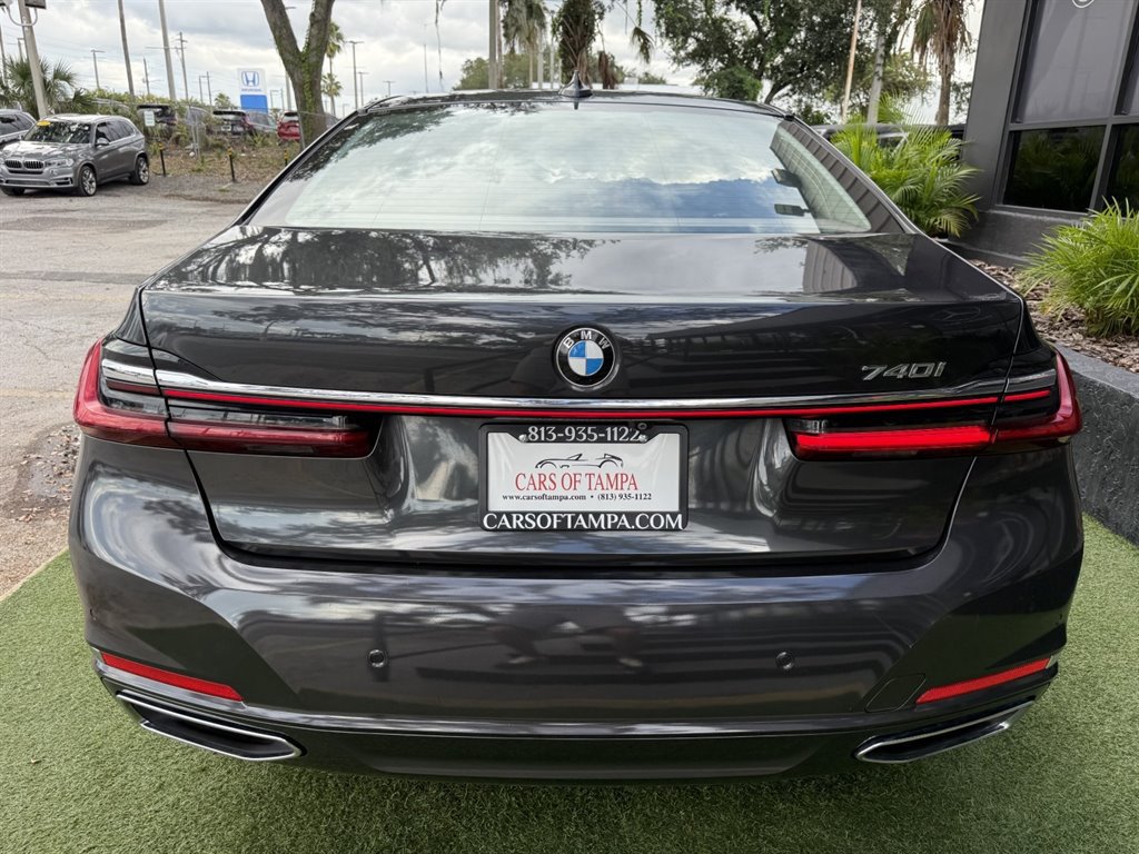 Used 2022 BMW 740i RWD image 5