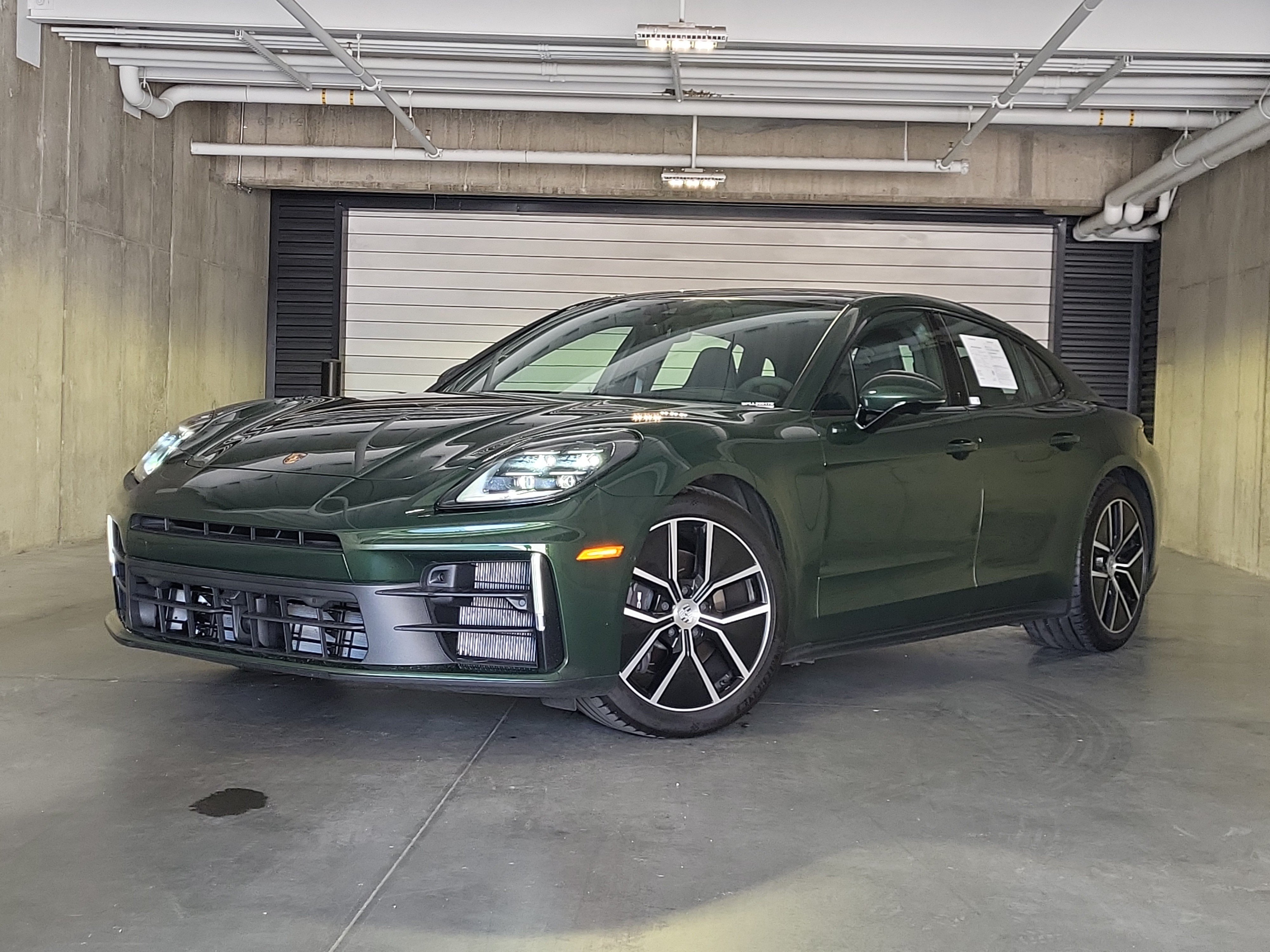 Certified 2025 Porsche Panamera 4 AWD/4WD image 1