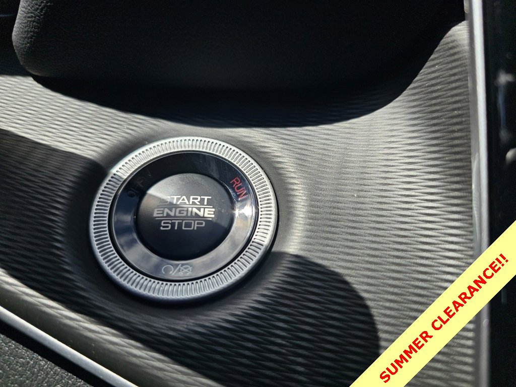 New 2025 Jeep Grand Cherokee L Altitude image 16