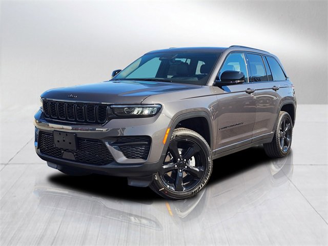 New 2025 Jeep Grand Cherokee Altitude image 32
