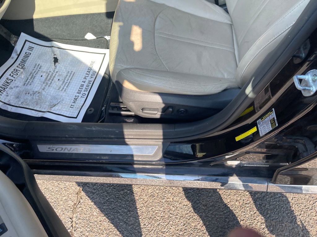 Used 2015 Hyundai Sonata Limited w/ Option Group 05 image 12