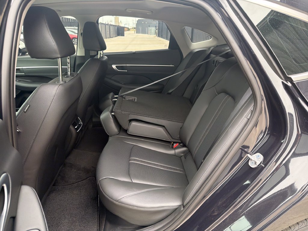 New 2026 Hyundai Sonata Limited FWD image 17