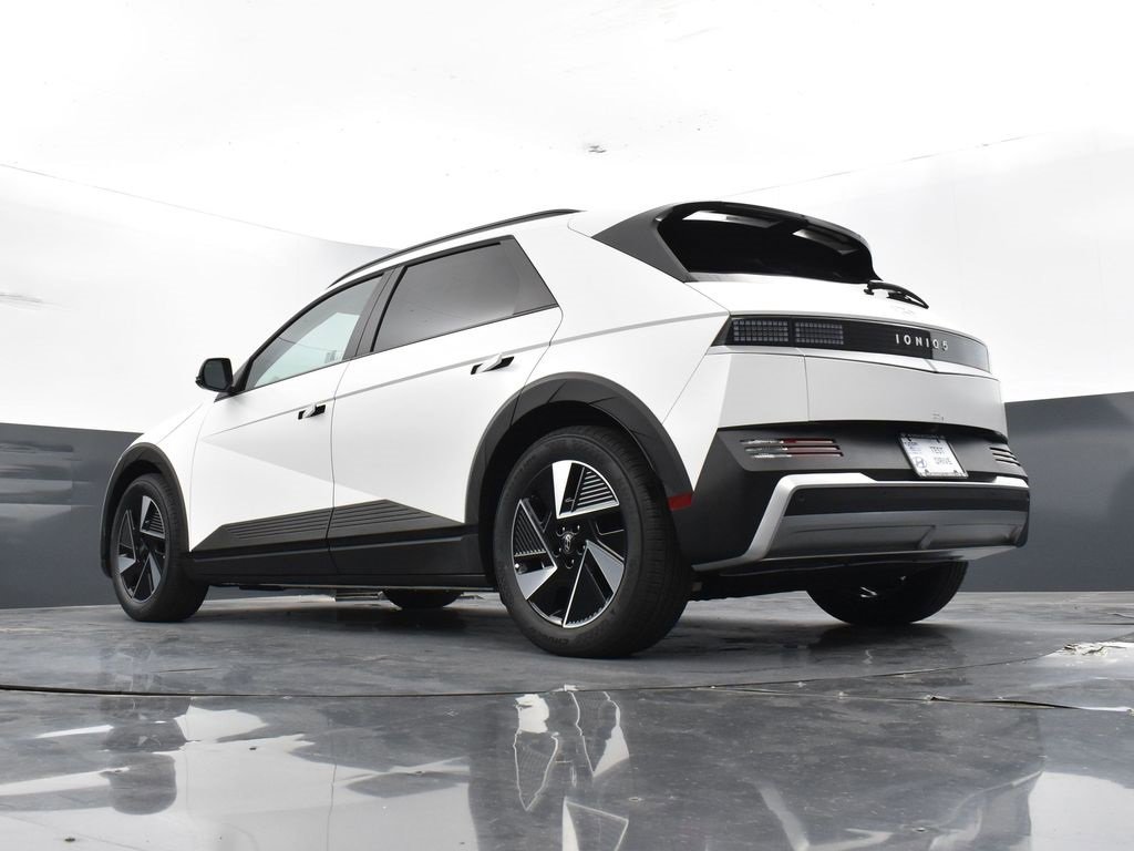 New 2025 Hyundai Ioniq 5 SEL image 36
