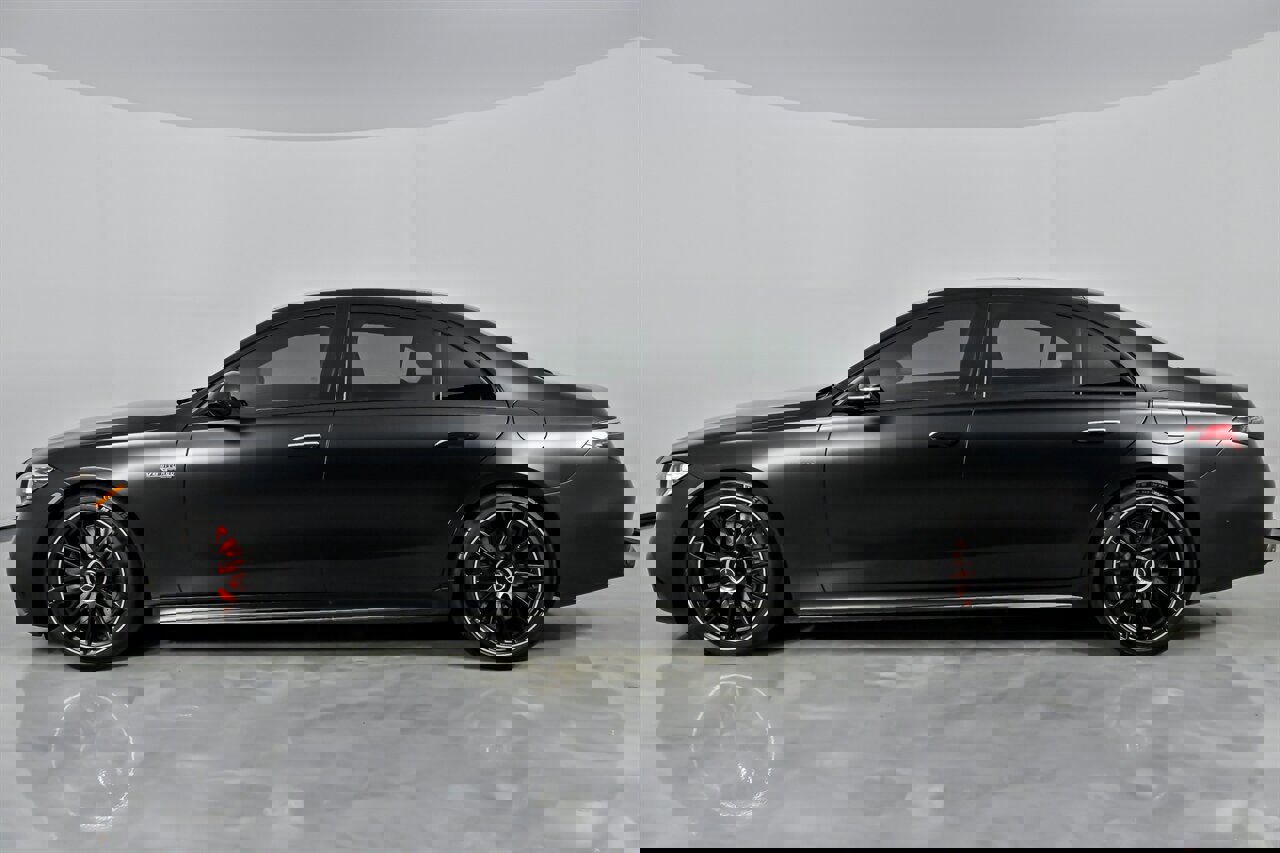 Used 2024 Mercedes-Benz S 63 AMG S image 8