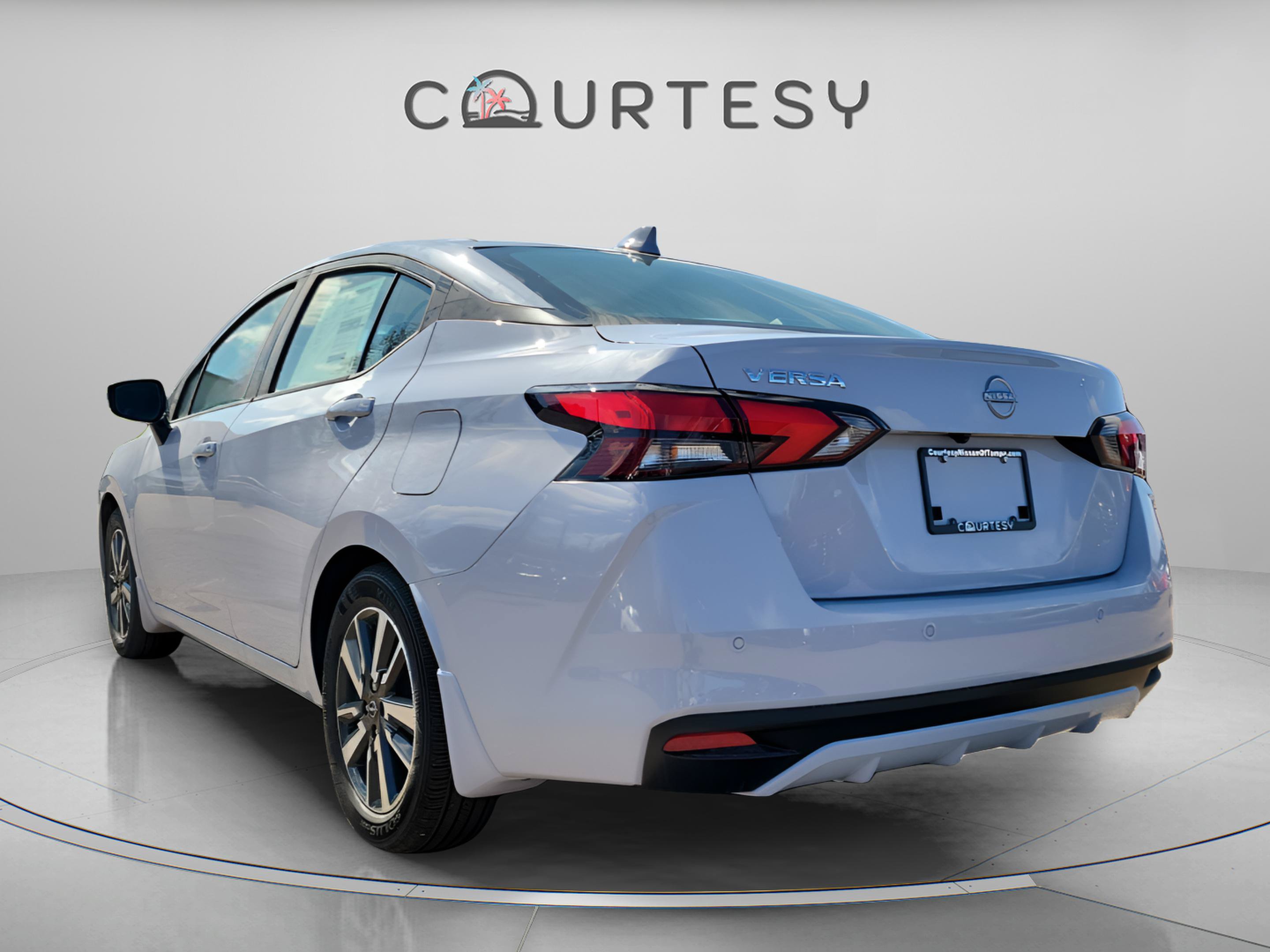 New 2025 Nissan Versa SV w/ Trunk Package FWD image 4