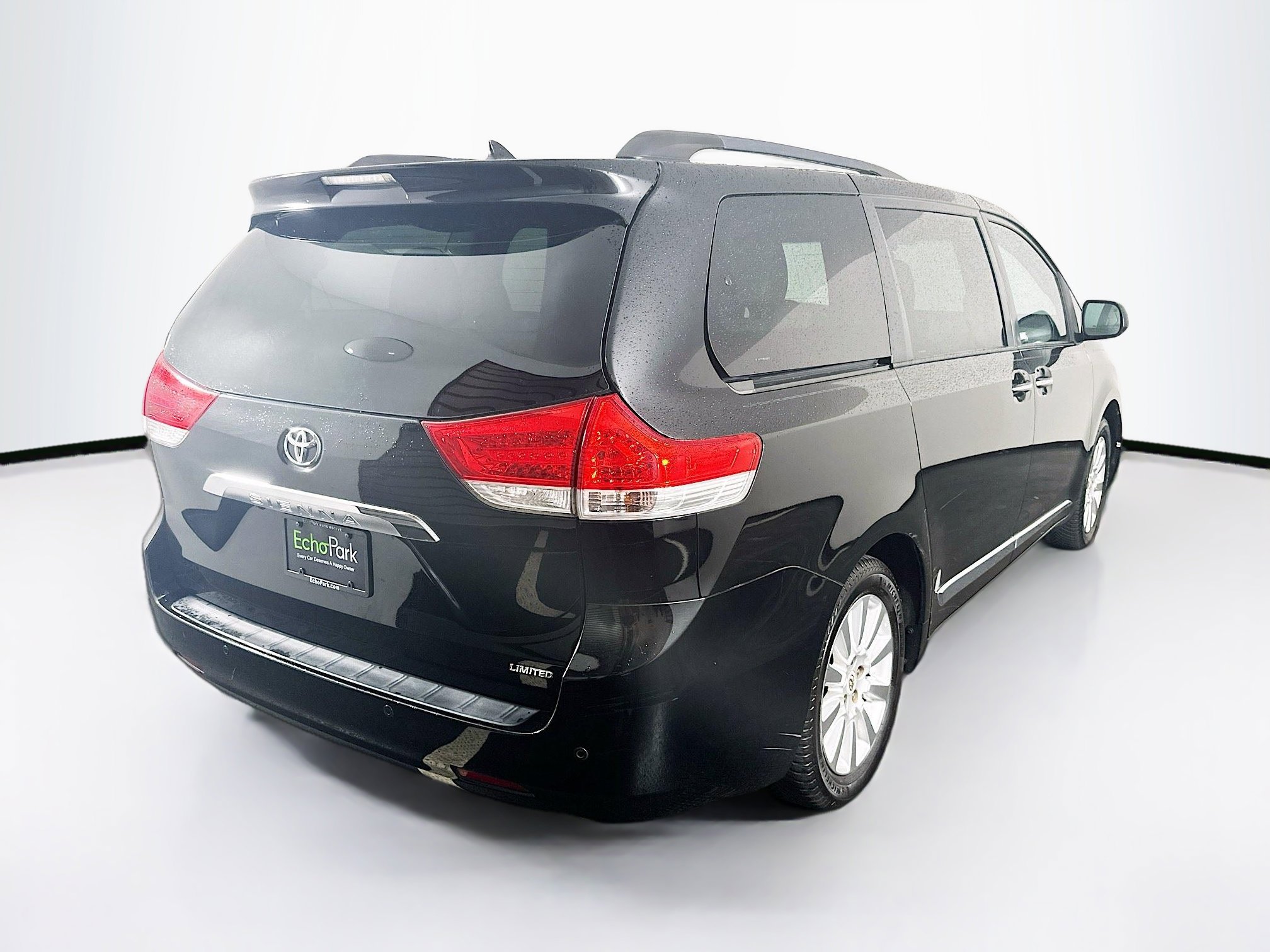 Used 2011 Toyota Sienna Limited w/ Premium Pkg FWD image 9