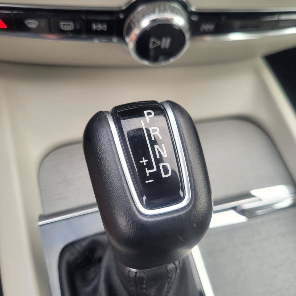 Used 2021 Volvo S60 T5 Inscription AWD/4WD image 24