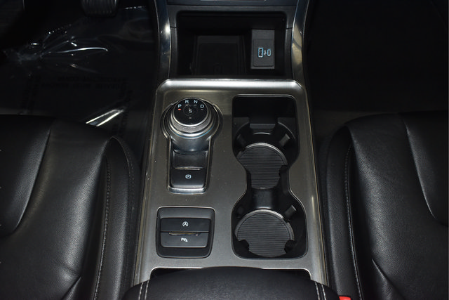 Used 2022 Ford Edge Titanium AWD/4WD image 30