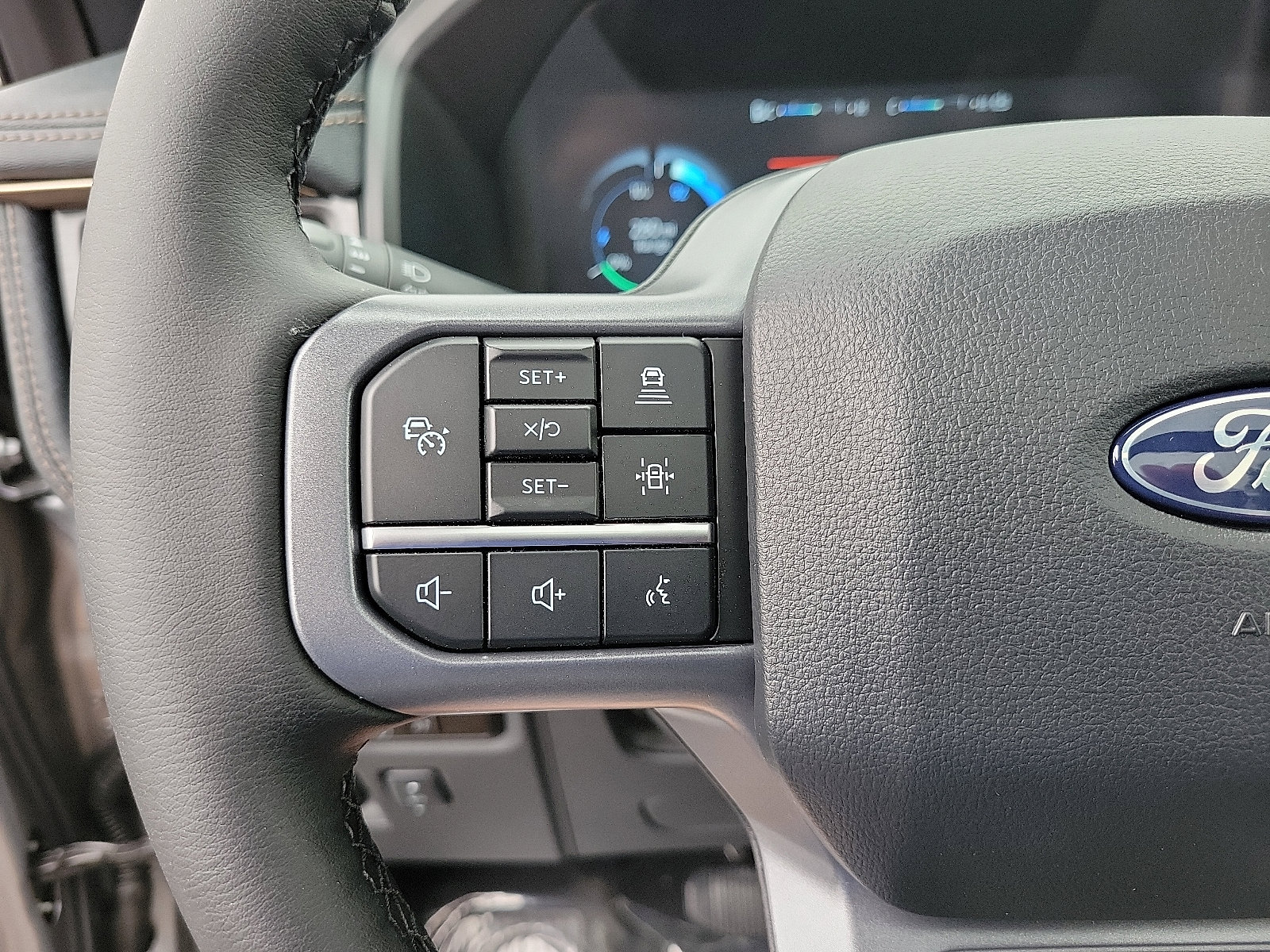 New 2025 Ford F150 Lightning Lariat image 5