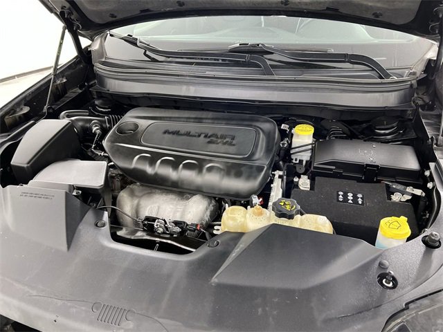 Used 2021 Jeep Cherokee Latitude Plus w/ Security Package image 29