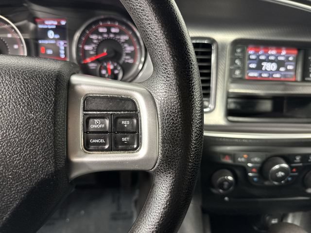 Used 2013 Dodge Charger SE RWD image 11