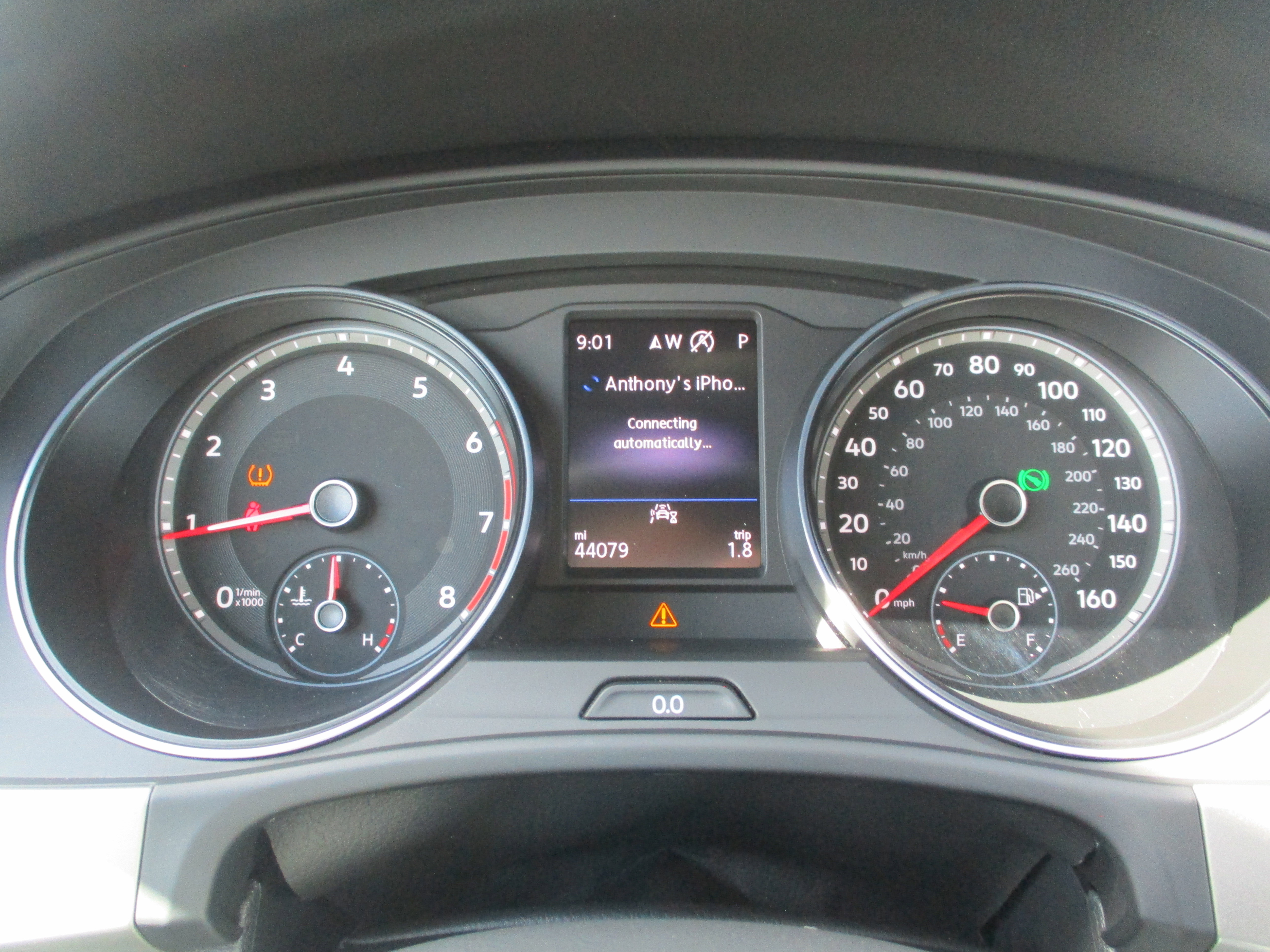 Used 2020 Volkswagen Atlas Cross Sport SE image 19