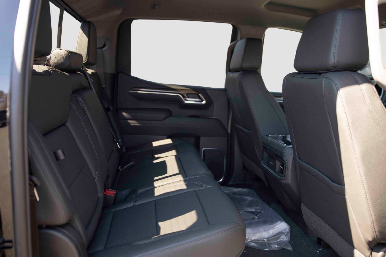 New 2026 Chevrolet Silverado 1500 RST w/ Convenience Package II AWD/4WD image 24