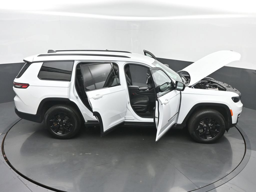 Used 2025 Jeep Grand Cherokee L Laredo AWD/4WD image 69