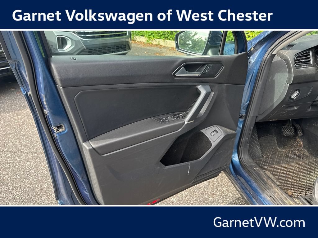 Used 2018 Volkswagen Tiguan SEL w/ 3rd Row Seat Package AWD/4WD image 10