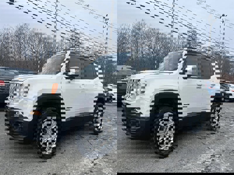 Used 2016 Jeep Renegade Limited image 1