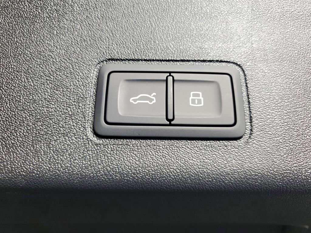 New 2026 Audi Q3 quattro 2.0T AWD/4WD image 10