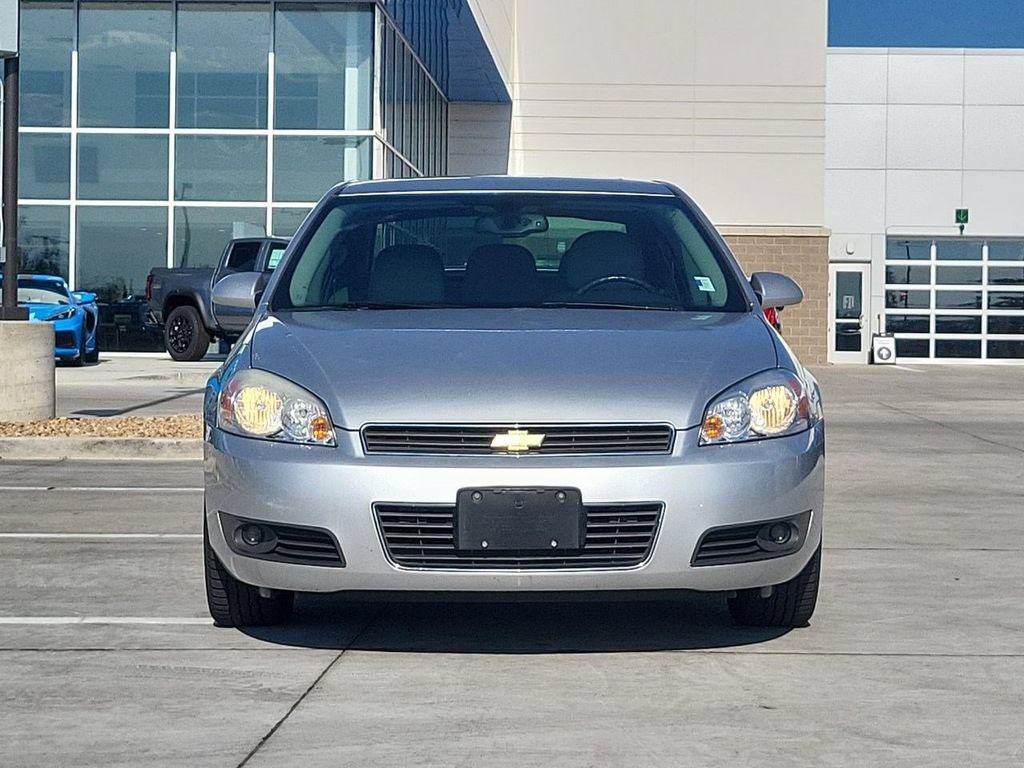 Used 2011 Chevrolet Impala LT w/ Luxury Edition Package FWD image 3