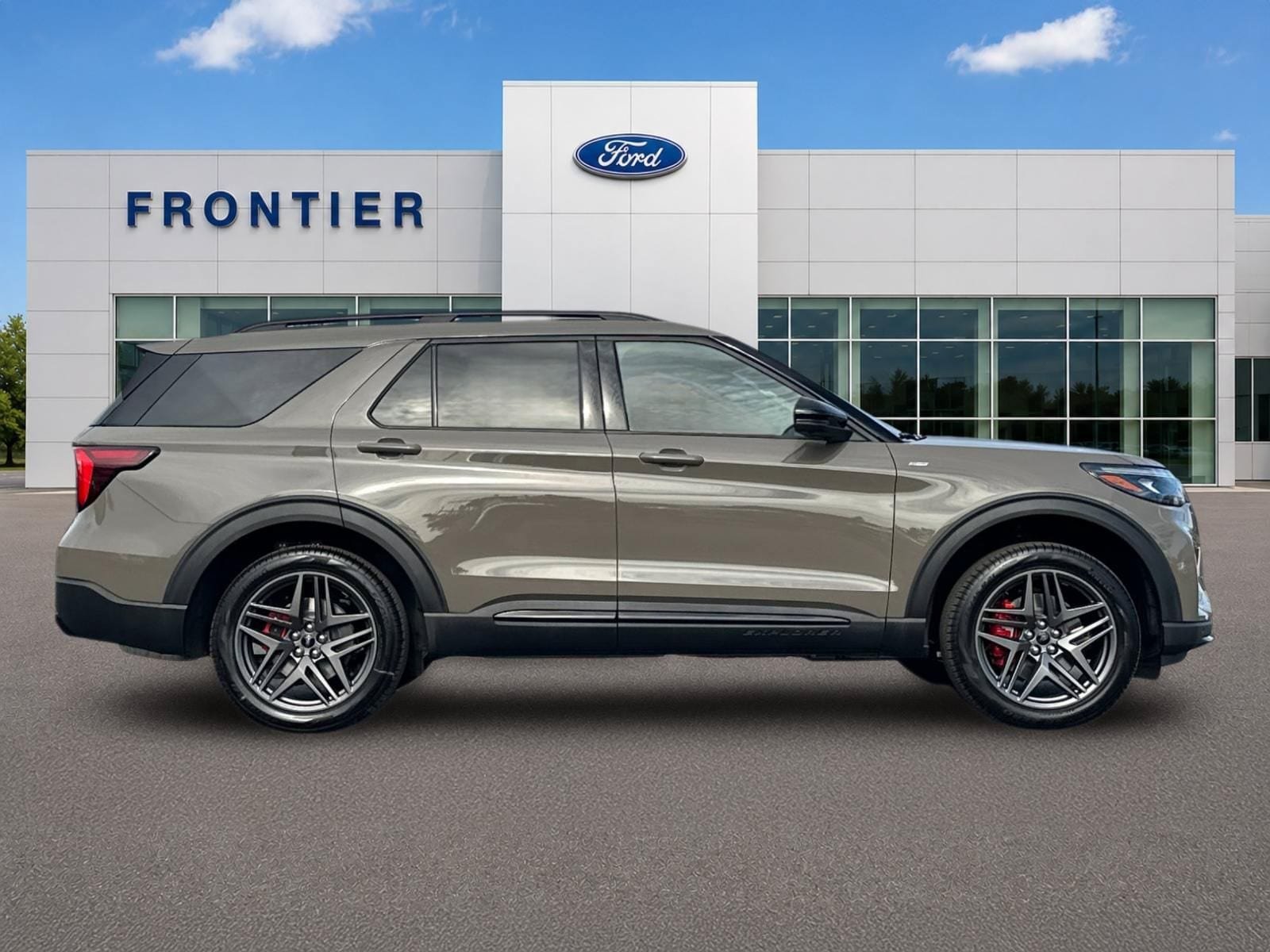 New 2026 Ford Explorer ST-Line AWD/4WD image 2
