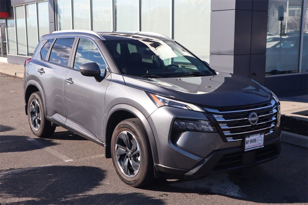 Certified 2024 Nissan Rogue SV w/ SV Premium Package image 3