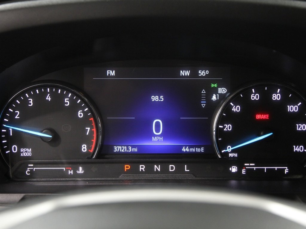 Certified 2022 Ford Explorer XLT w/ Equipment Group 202A image 9