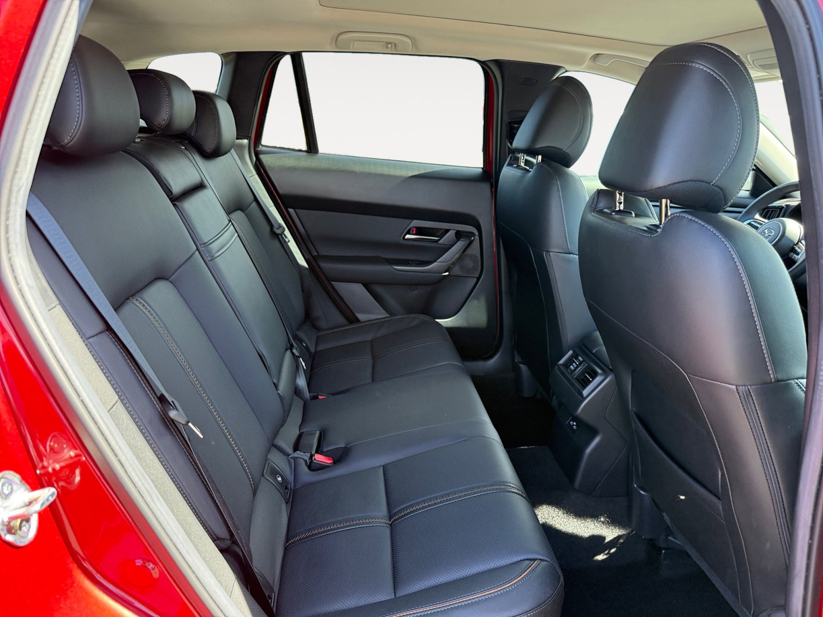 Certified 2025 MAZDA CX-50 AWD 2.5 S w/ Weather Package image 18