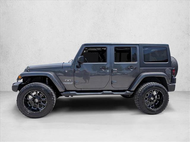 Used 2017 Jeep Wrangler Unlimited Sahara w/ Connectivity Group AWD/4WD image 9