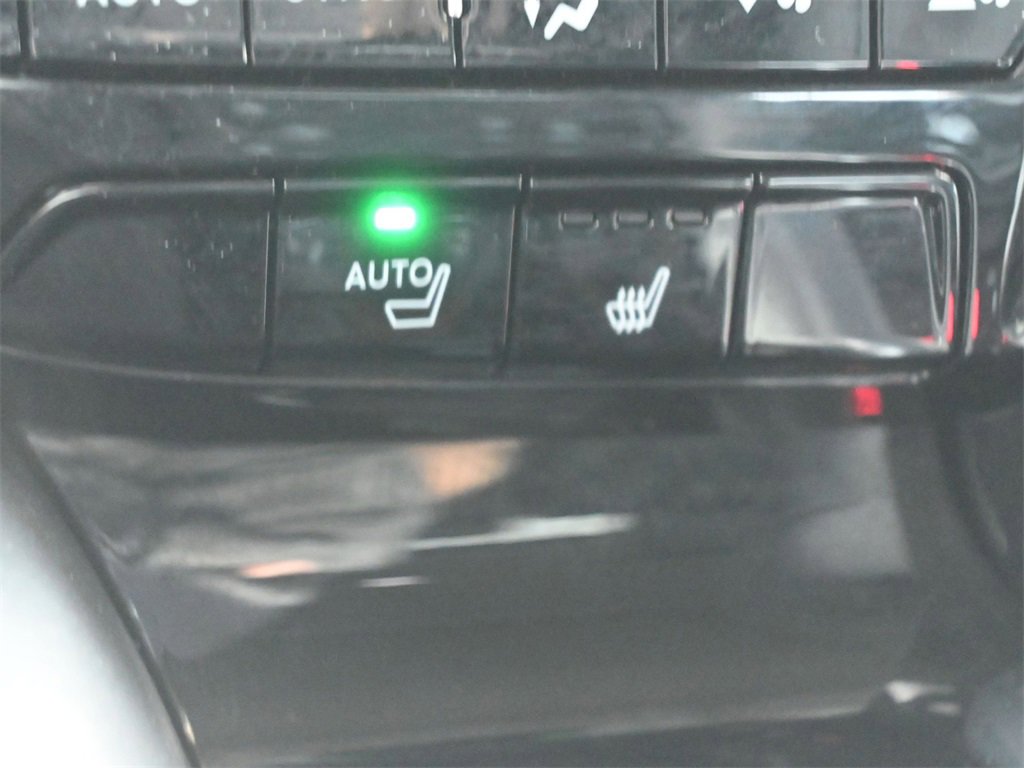 Used 2023 Acura MDX SH-AWD image 14