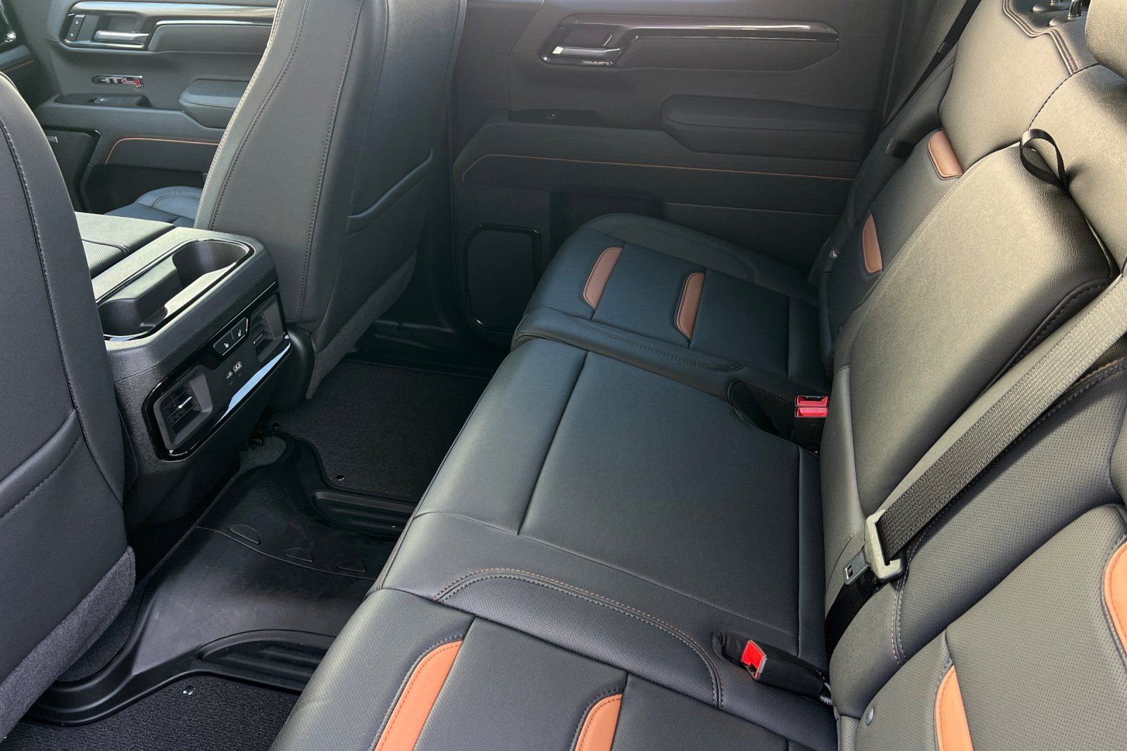 New 2026 GMC Sierra 1500 AT4 w/ AT4 Premium Package AWD/4WD image 10