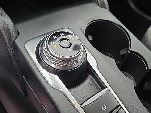 Used 2020 Ford Escape SE image 15