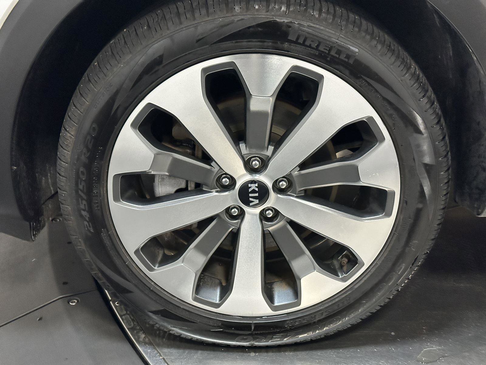 Used 2020 Kia Telluride S image 18