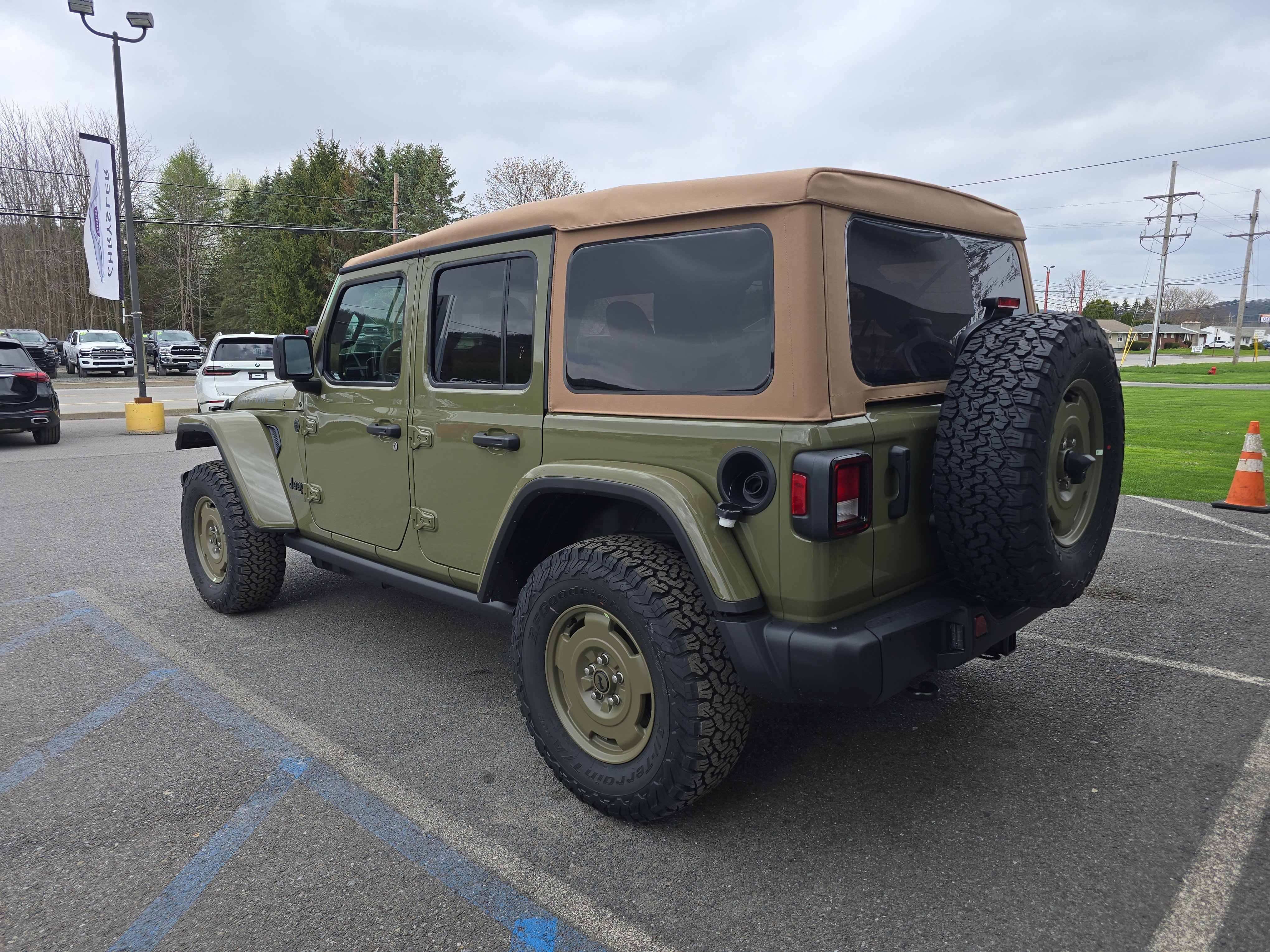 New 2026 Jeep Wrangler Unlimited Sport AWD/4WD image 6