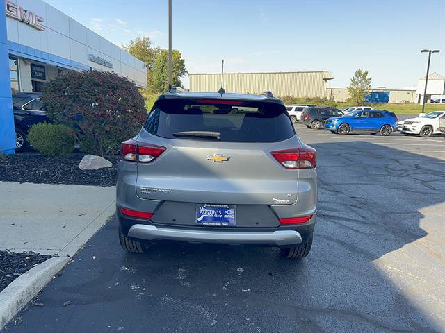 Used 2024 Chevrolet TrailBlazer LT w/ Convenience Package AWD/4WD image 7