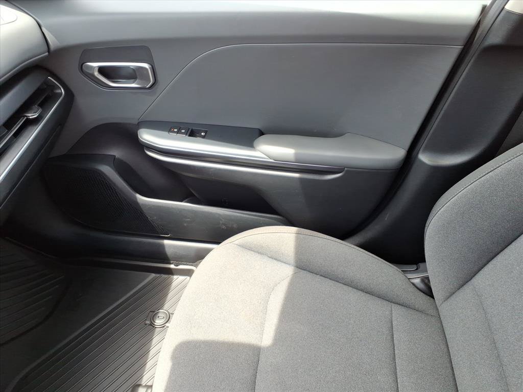 Used 2025 Kia K4 FWD image 34