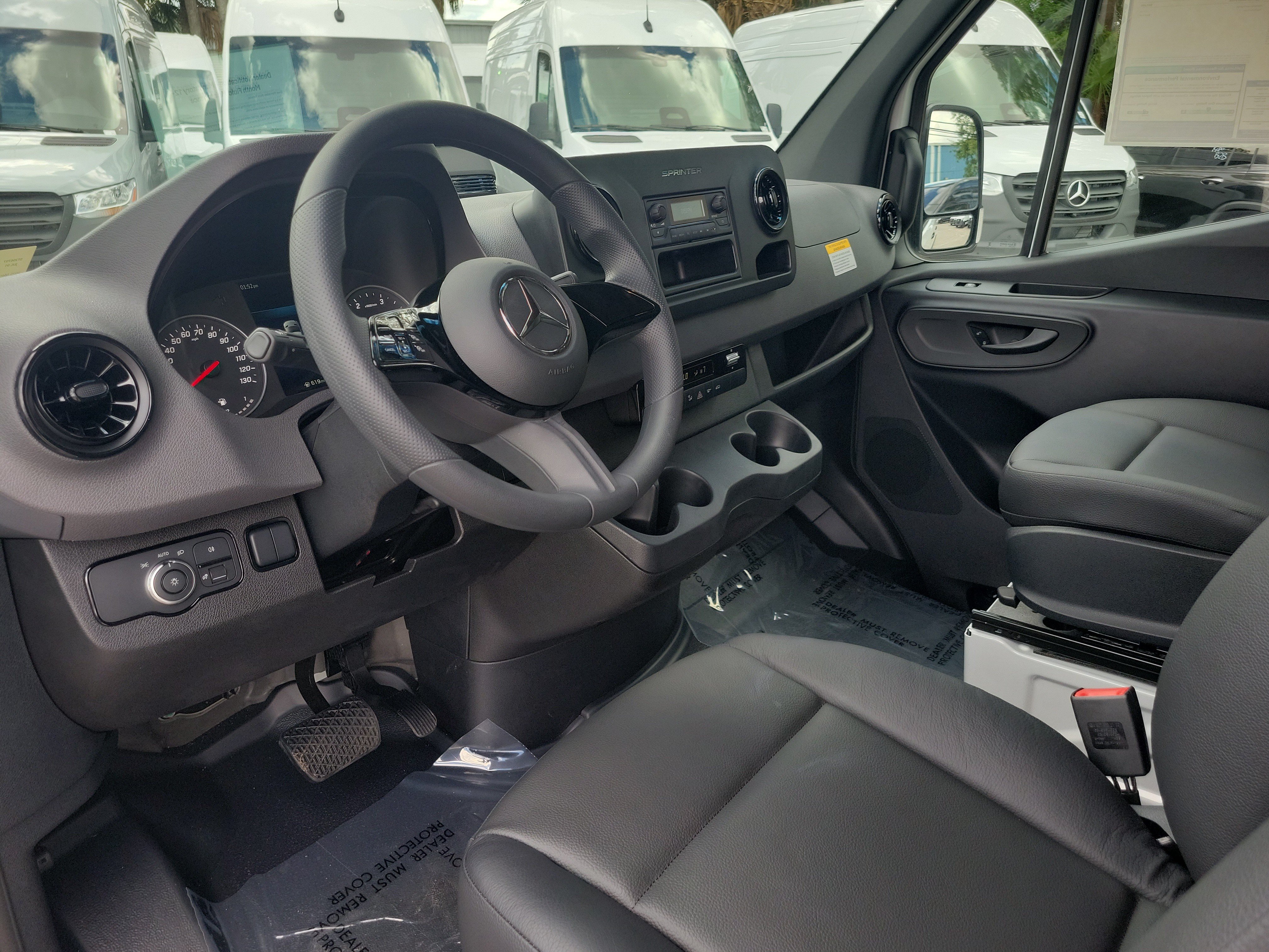 New 2025 Mercedes-Benz Sprinter 2500 image 24