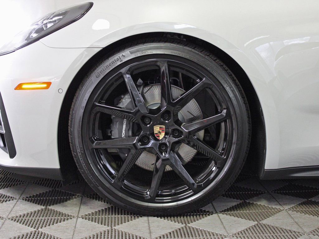 Certified 2025 Porsche Panamera 4 image 39