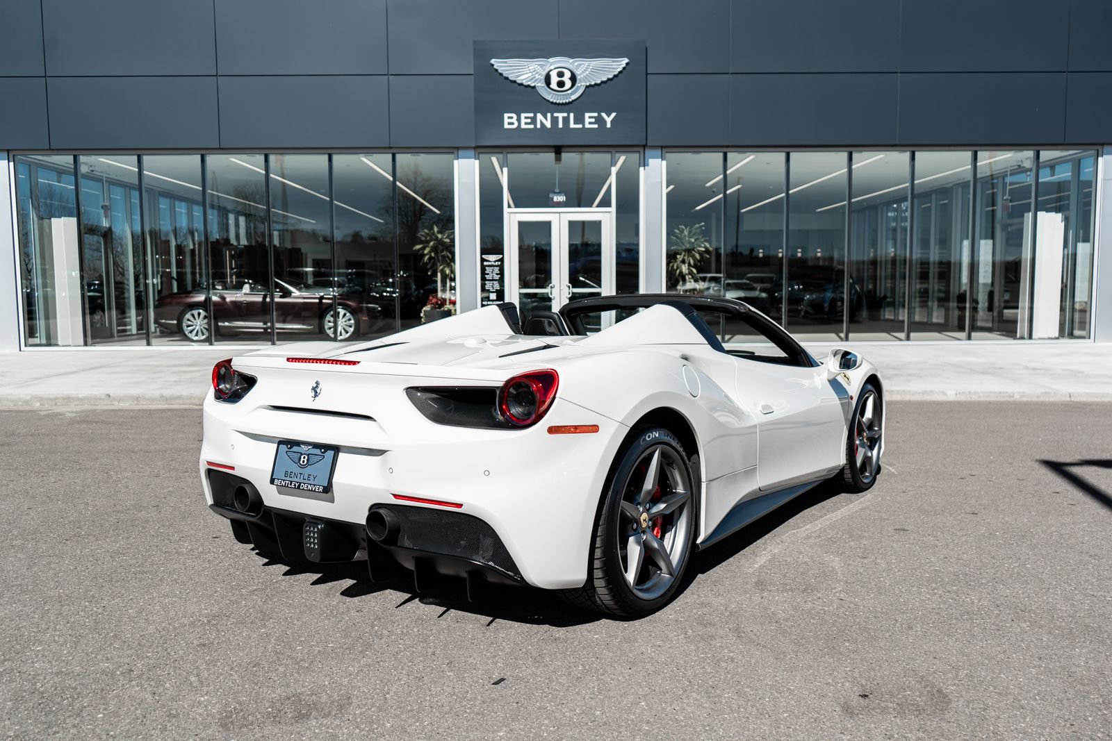 Used 2017 Ferrari 488 Spider image 3