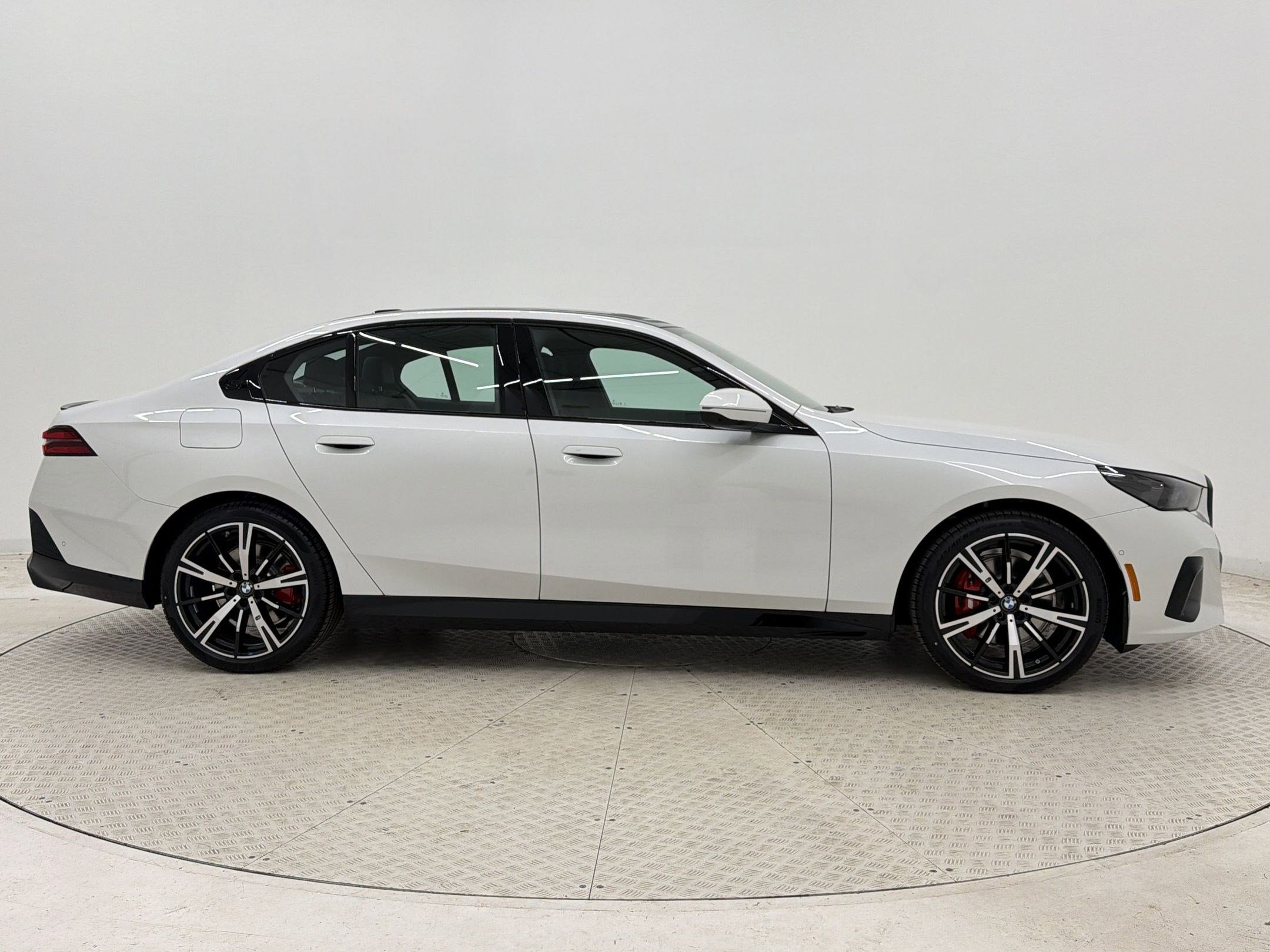 New 2026 BMW 530i w/ M Sport Package RWD image 8