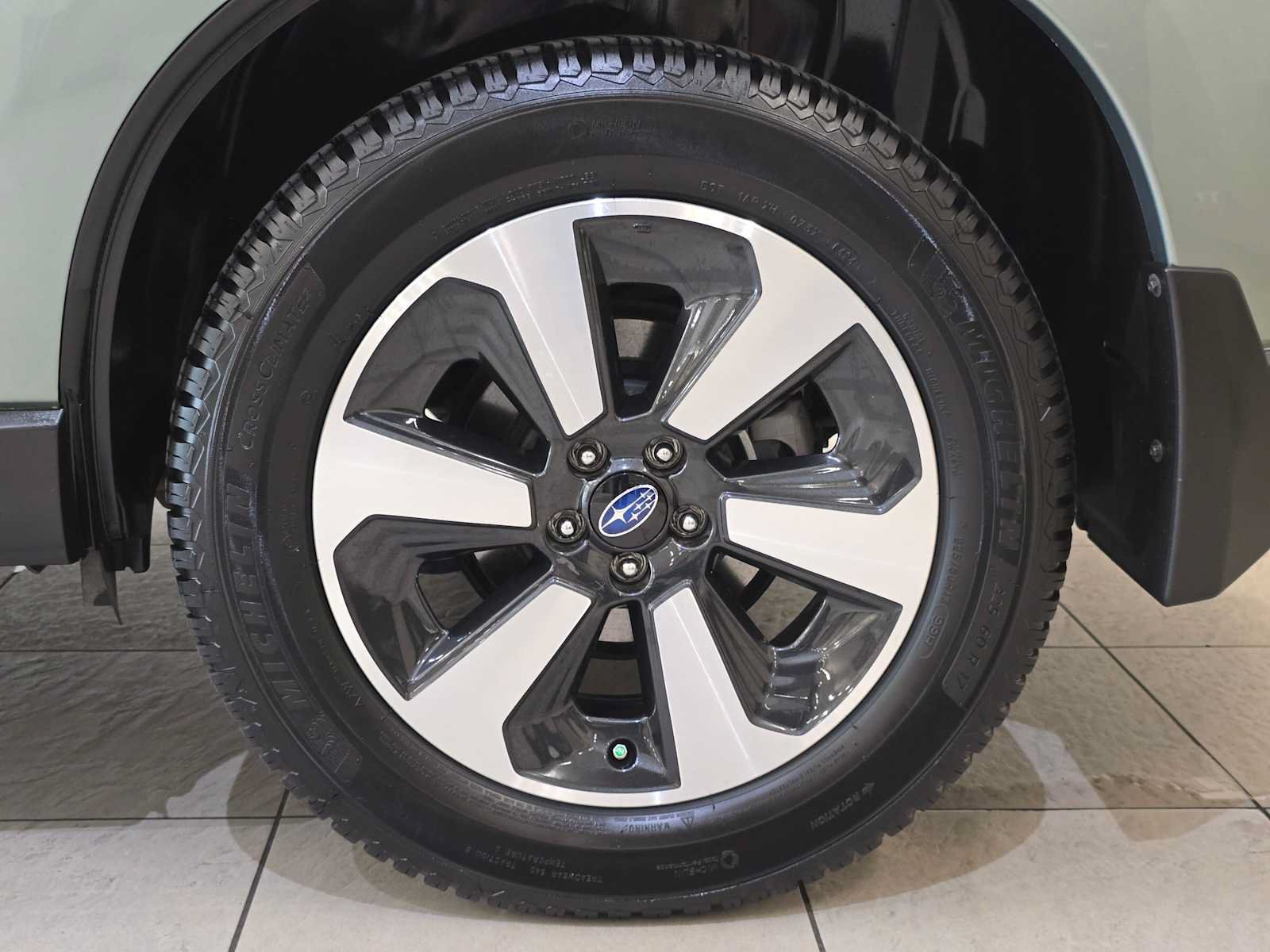 Used 2017 Subaru Forester 2.5i Premium AWD/4WD image 8