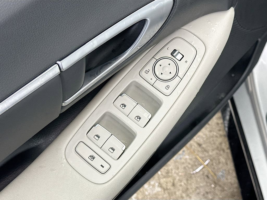 Used 2024 Hyundai Sonata SEL w/ Convenience Package image 19